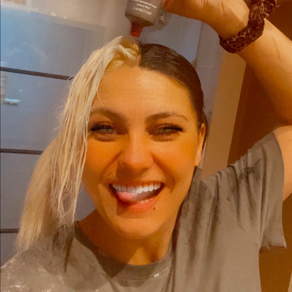 Meet your Posher, Roxy - Picture 1 of 1